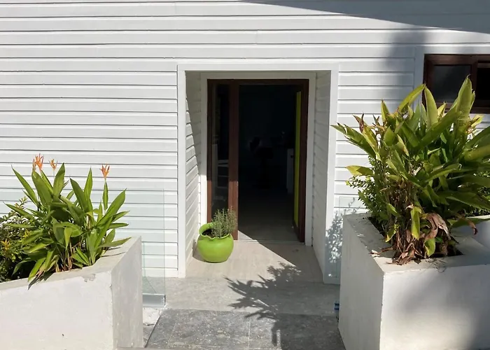 Stunning Turquoise Views From This 2 Bedroom, 2 Bath Home,,,